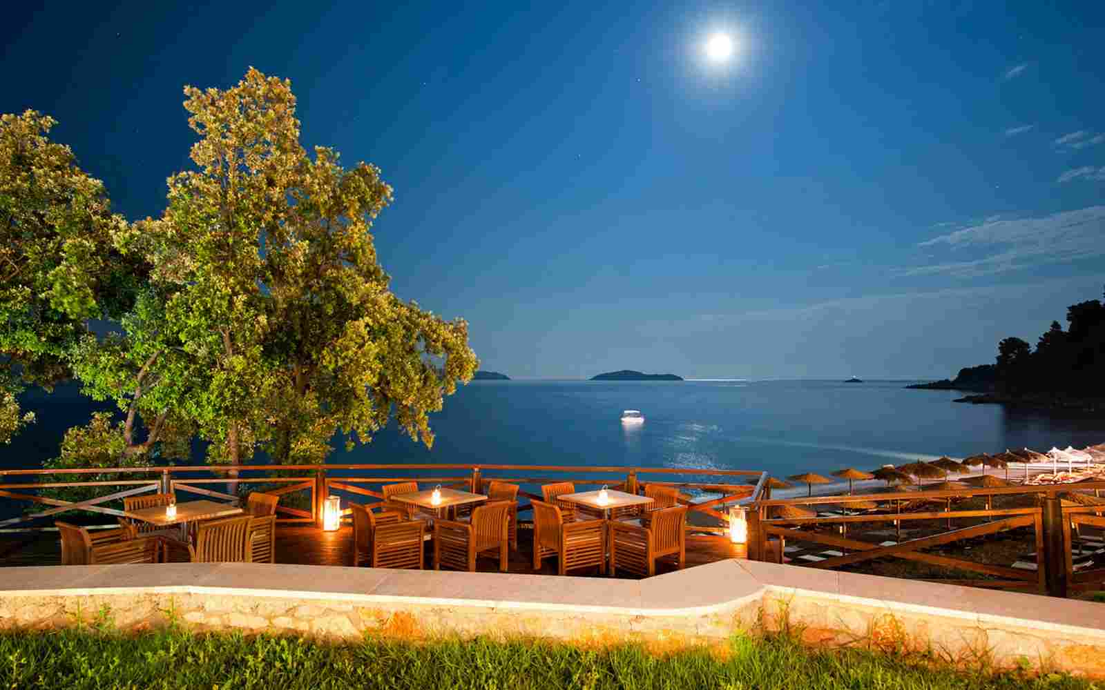 https://www.kohchangsalakphet.com/wp-content/uploads/2016/03/summer-beach-04.jpg